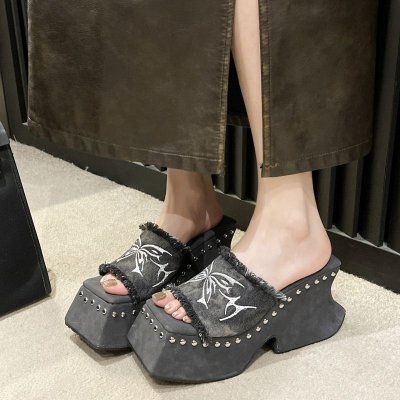 Women Simple Plus Size Platform Denim Embroidered Square Toe Rivet Slippers