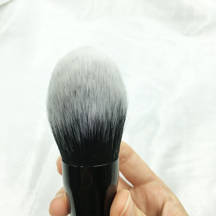 Women Single Large Flame Blush Brush Beauty Tool