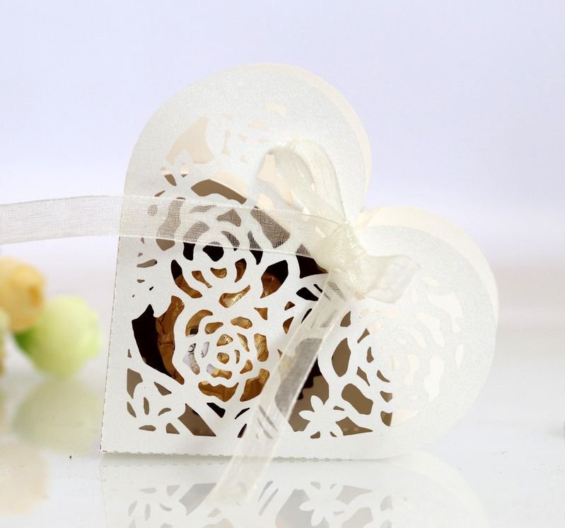 Simple Creative Hollow Rose Bow Ribbon Wedding Candy Packaging Box